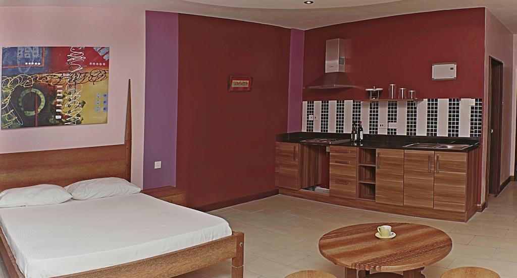 Cowrie Shell Beach Apartments Official Bamburi Ngoại thất bức ảnh
