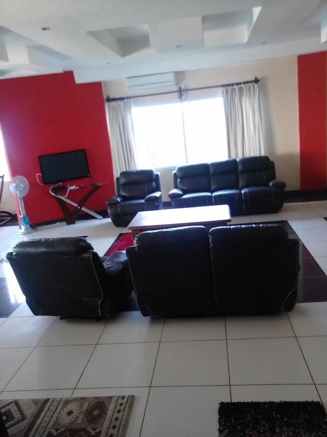 Cowrie Shell Beach Apartments Official Bamburi Ngoại thất bức ảnh
