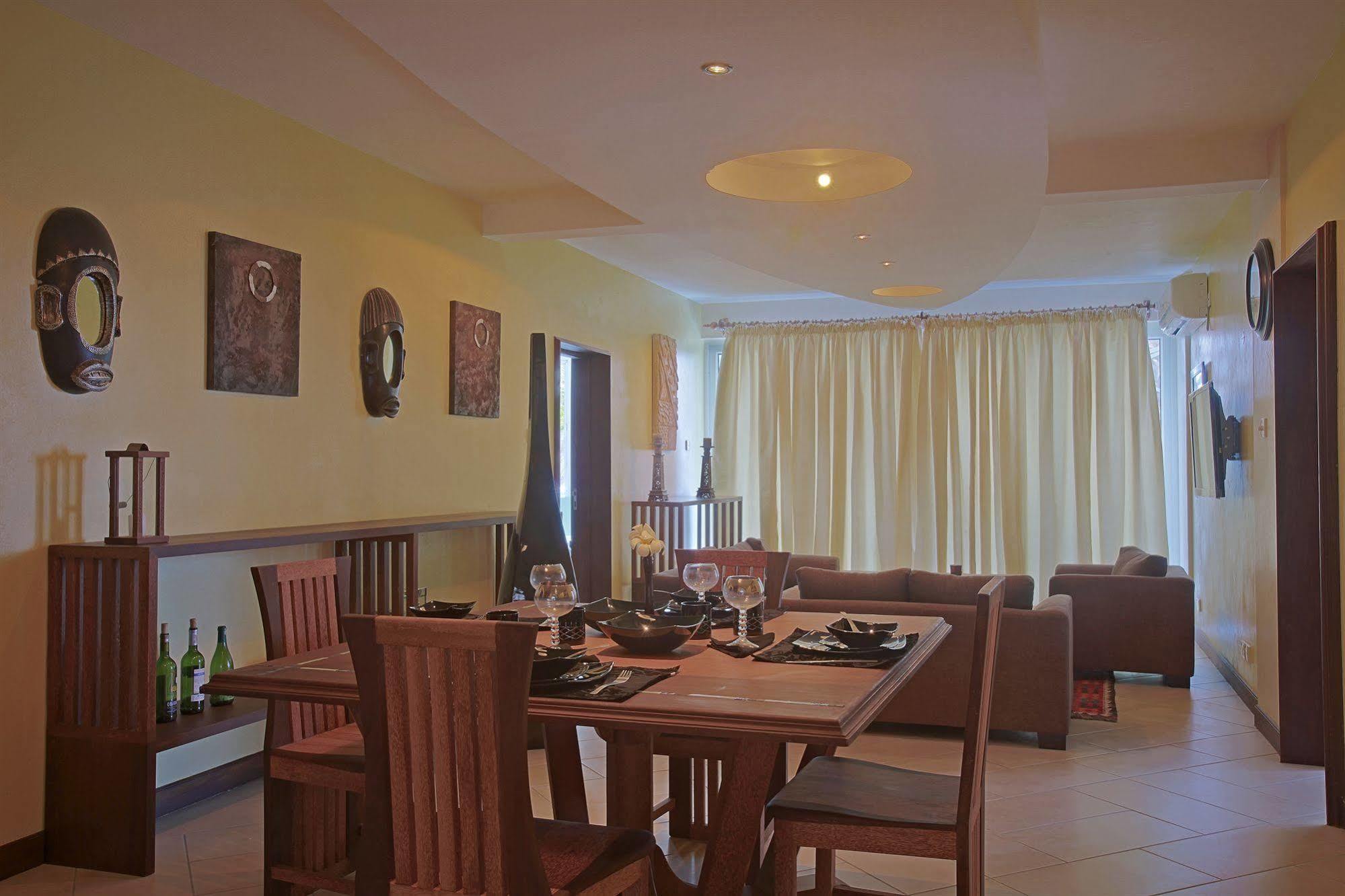Cowrie Shell Beach Apartments Official Bamburi Ngoại thất bức ảnh