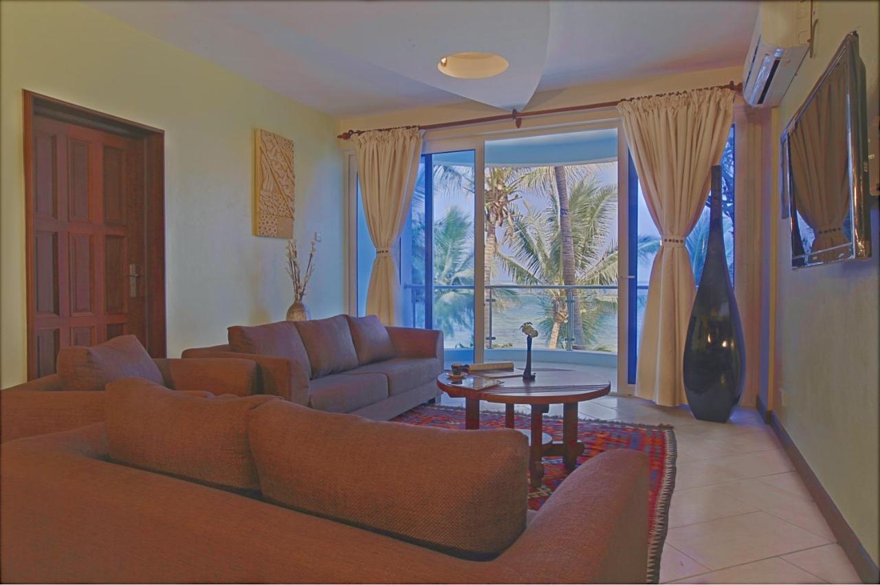 Cowrie Shell Beach Apartments Official Bamburi Ngoại thất bức ảnh